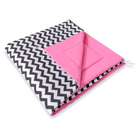 Double-sided Tipitält lekmatta dubbelsidig Chevron Svart/rosa