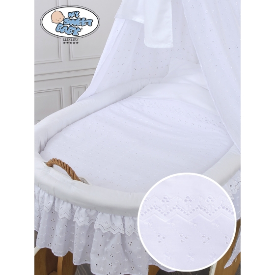 Babykorg Vagga med hjul och uppsättning textil Charlotte no 70202 med vit broderat Bäddset