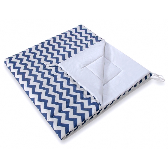 Double-sided Tipitält lekmatta dubbelsidig Chevron marinblå
